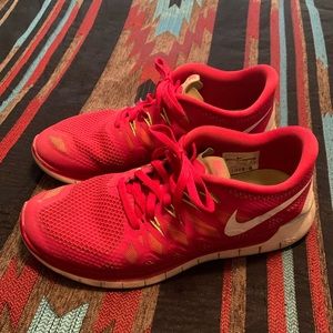 Nike Women’s Free Rn 5.0 Athletic Shoe Size 10.5